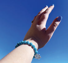 Load image into Gallery viewer, Christmas Snowflake Bracelet